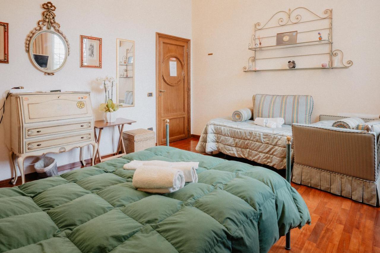 טאראנטו Villa Luigi XVI מראה חיצוני תמונה