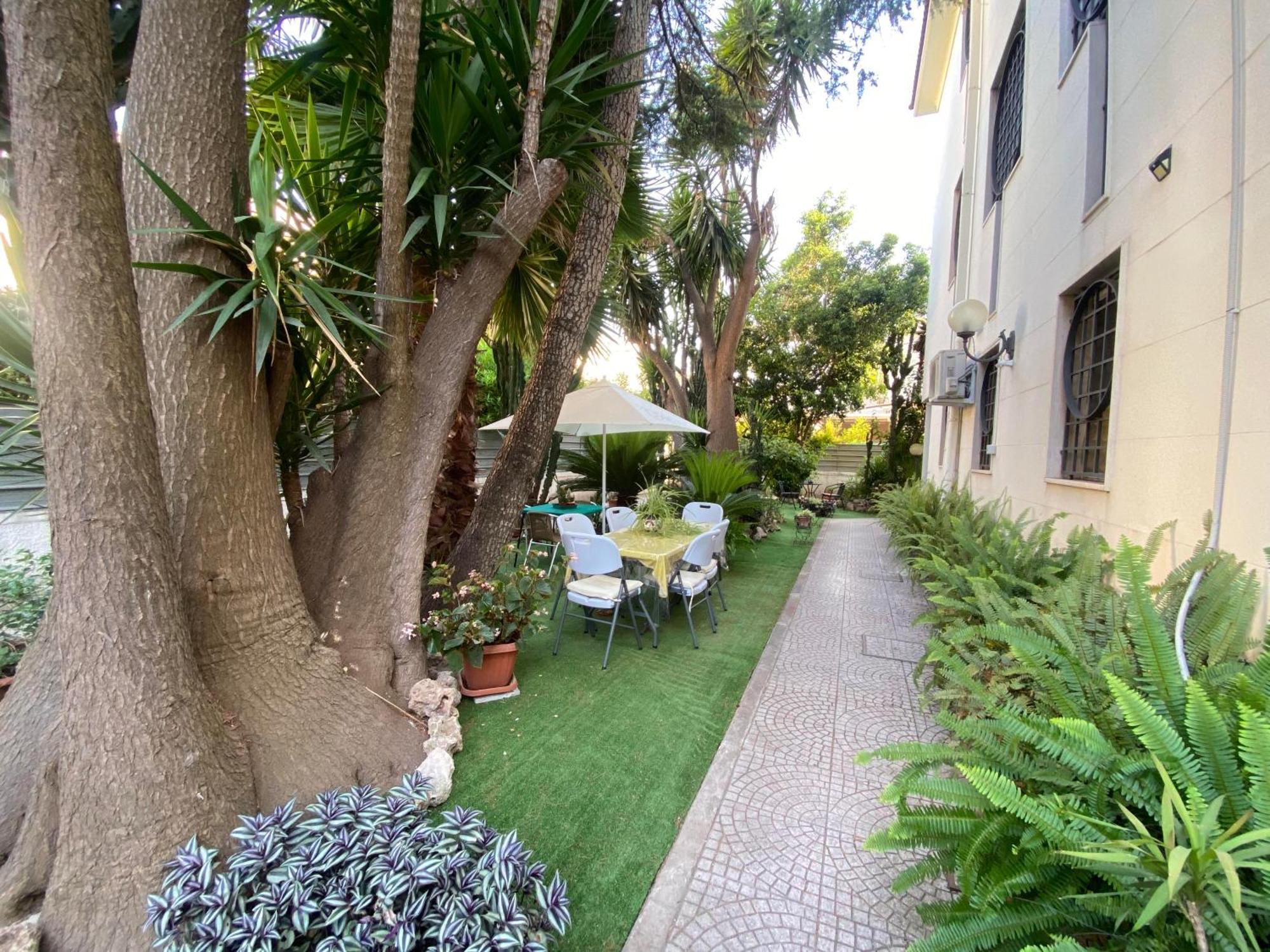 טאראנטו Villa Luigi XVI מראה חיצוני תמונה