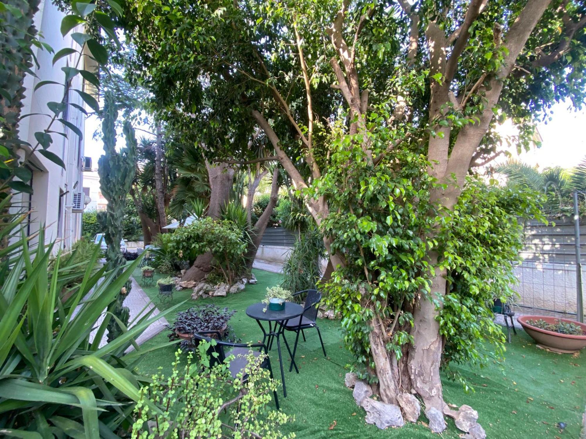 טאראנטו Villa Luigi XVI מראה חיצוני תמונה