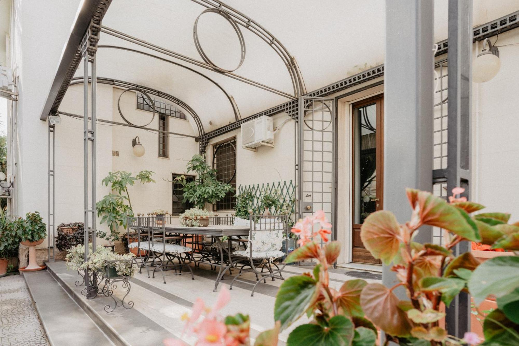 טאראנטו Villa Luigi XVI מראה חיצוני תמונה